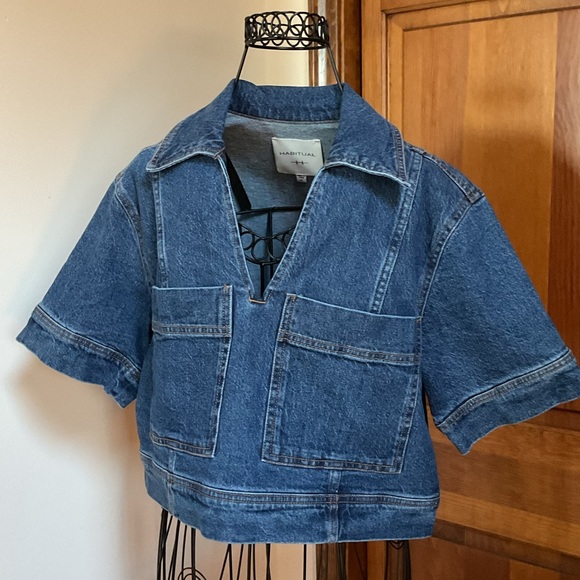 Habitual Boxy Crop Denim Shirt, Small, NEW - Picture 2 of 6